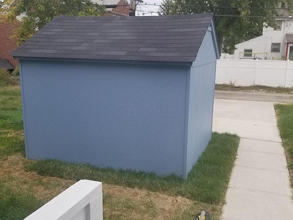 2nd image of 1378 Duxberry Ave