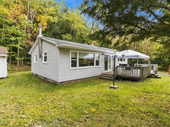 5376 Highway 2, Grand Lake, NS B2T 1B4