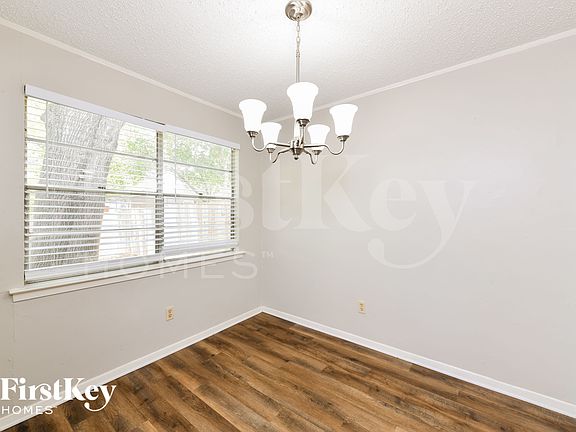 5th image of 612 Mesa Dr