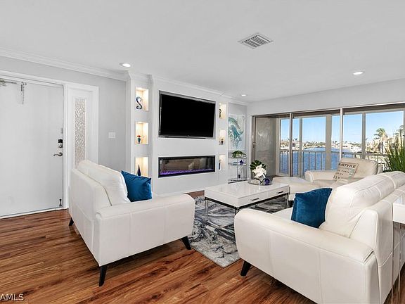 2nd image of 1949 Beach Pkwy APT 215