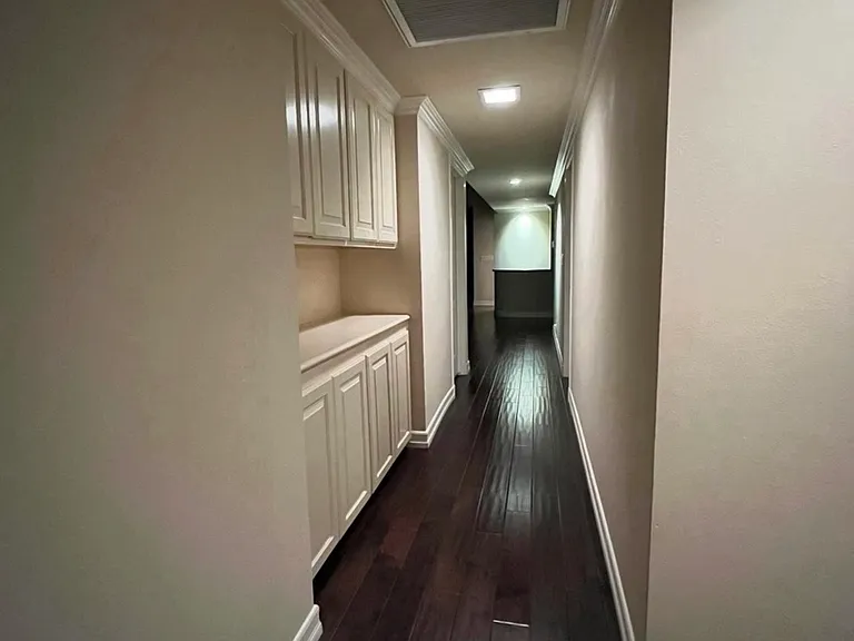5901 Valerie Ave — Photo 24
