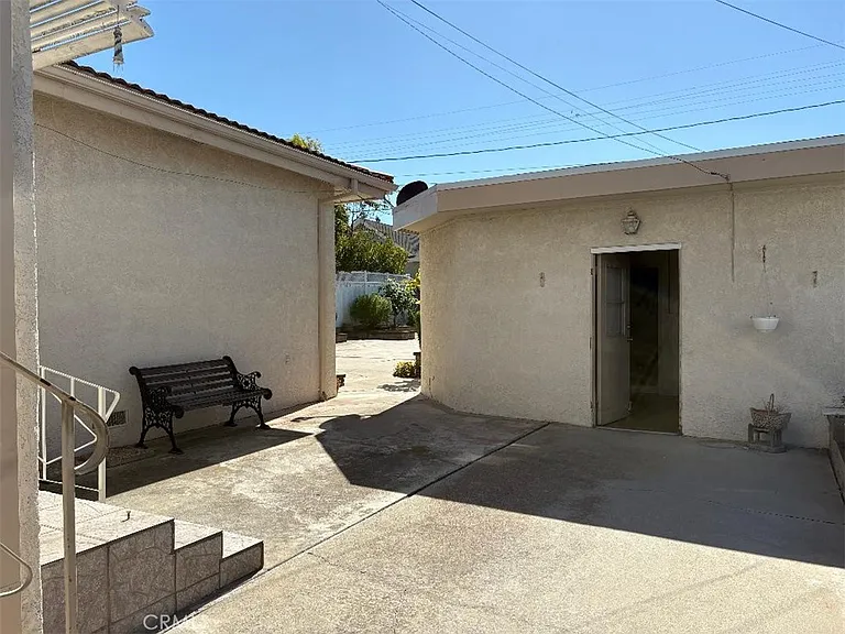 1331 S Patton Ave — Photo 15