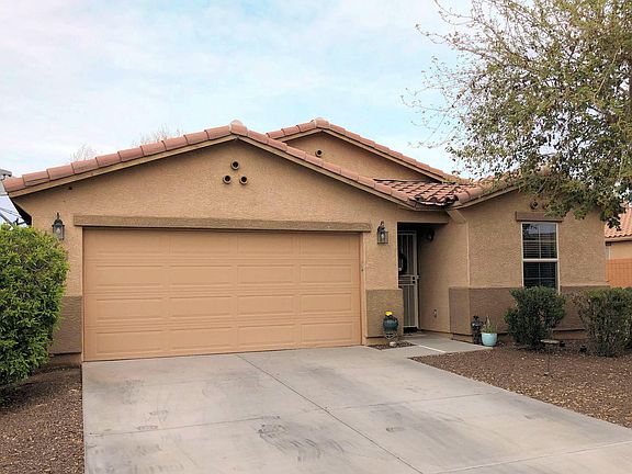 2nd image of 984 E Daniella Dr
