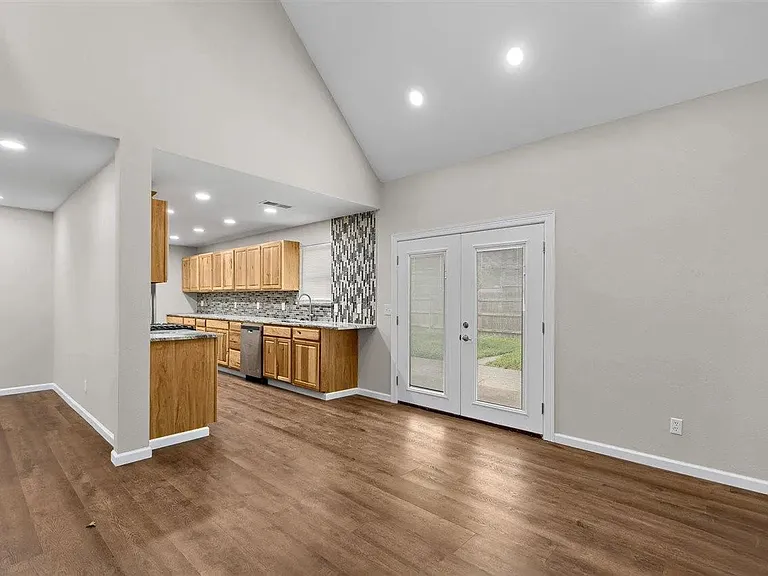 5235 Catskills Dr — Photo 14