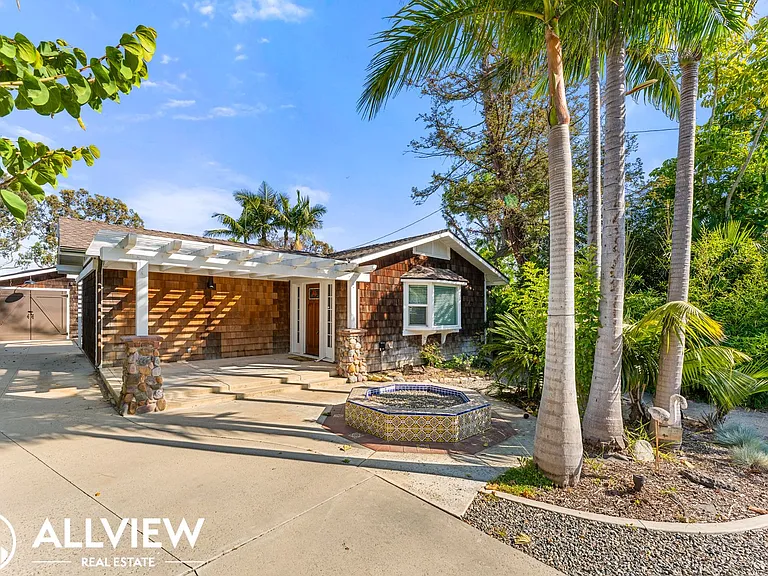 2474 Santa Ana Ave — Photo 29