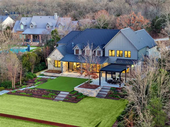 211 Deer Valley Dr, Mabank, TX 75147