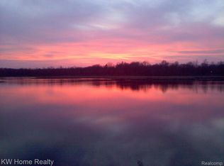 2094 Austin Dr, Novi, MI 48377