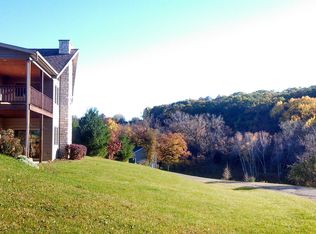 4441 Pikes Peak Rd, Ridgeway, WI 53582