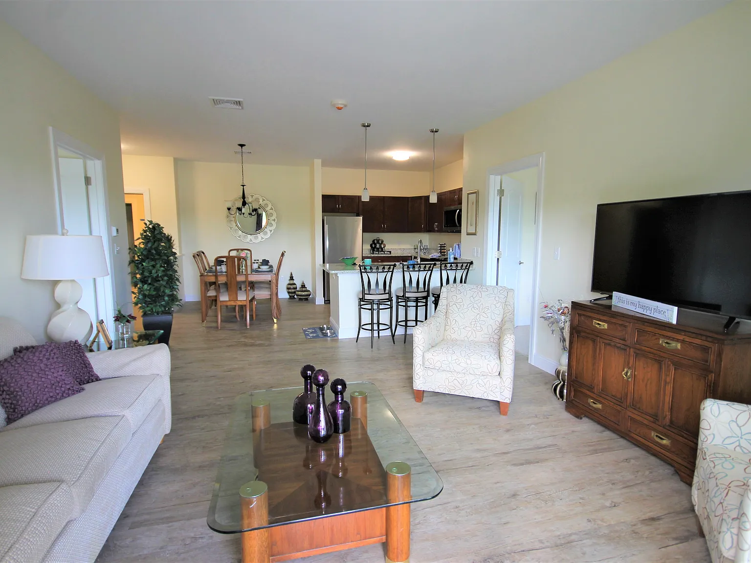 Regency Village — Photo 3