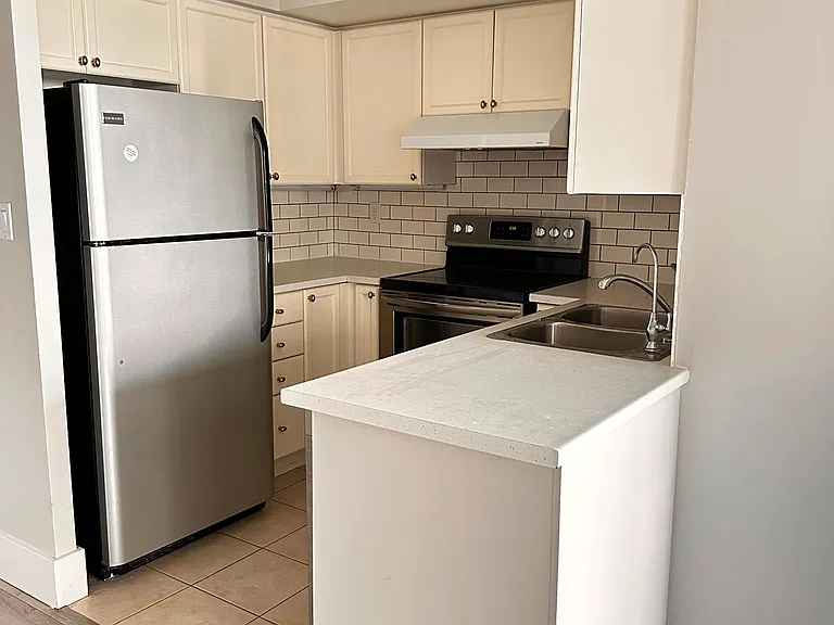 1 Rean Dr #1313 — Photo 8