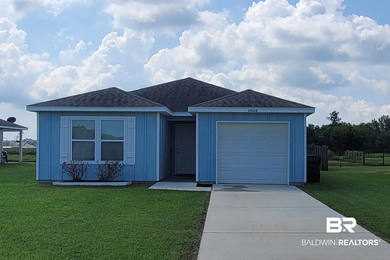3 bed, 2.0 bath, 1399 sqft, $1,800 — Photo 1