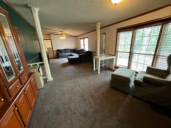 4th image of 514 River Park Dr
