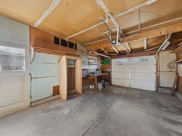 2565 Pequop St — Photo 42