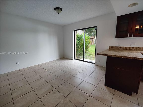 5th image of 181 Wimbledon Lake Dr