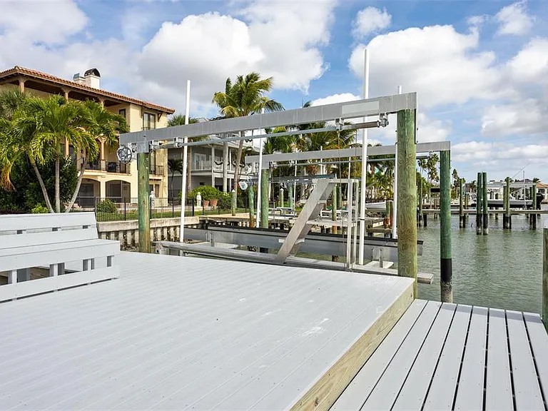 821 Bay Point Dr — Photo 45