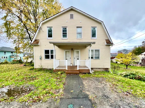 1109 Grove St, Avoca, PA 18641