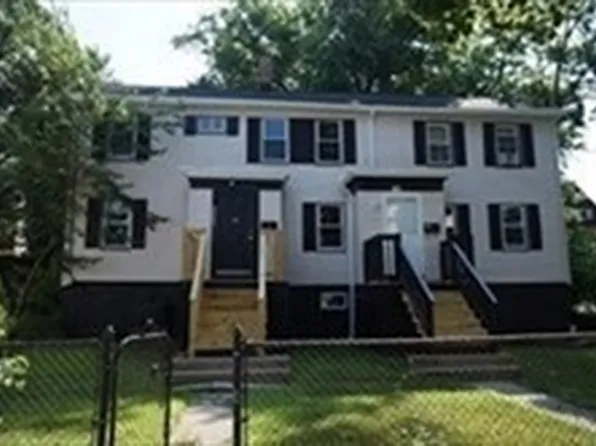 119-121 Whitfield St, Dorchester Center, MA 02124