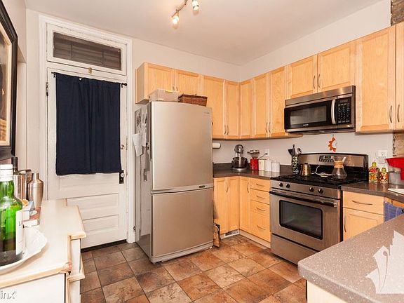 5th image of 1210 N Marion Ct APT 1