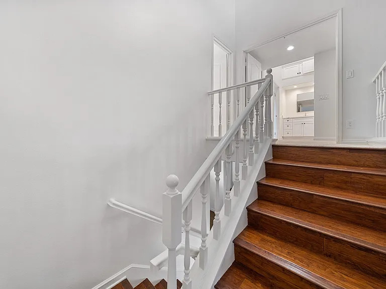 500 Stoneham Ct #102 — Photo 8