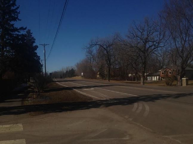 2nd image of 611 Dayton Rd