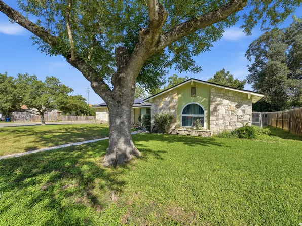 5703 Creekwood Street, San Antonio, TX 78233