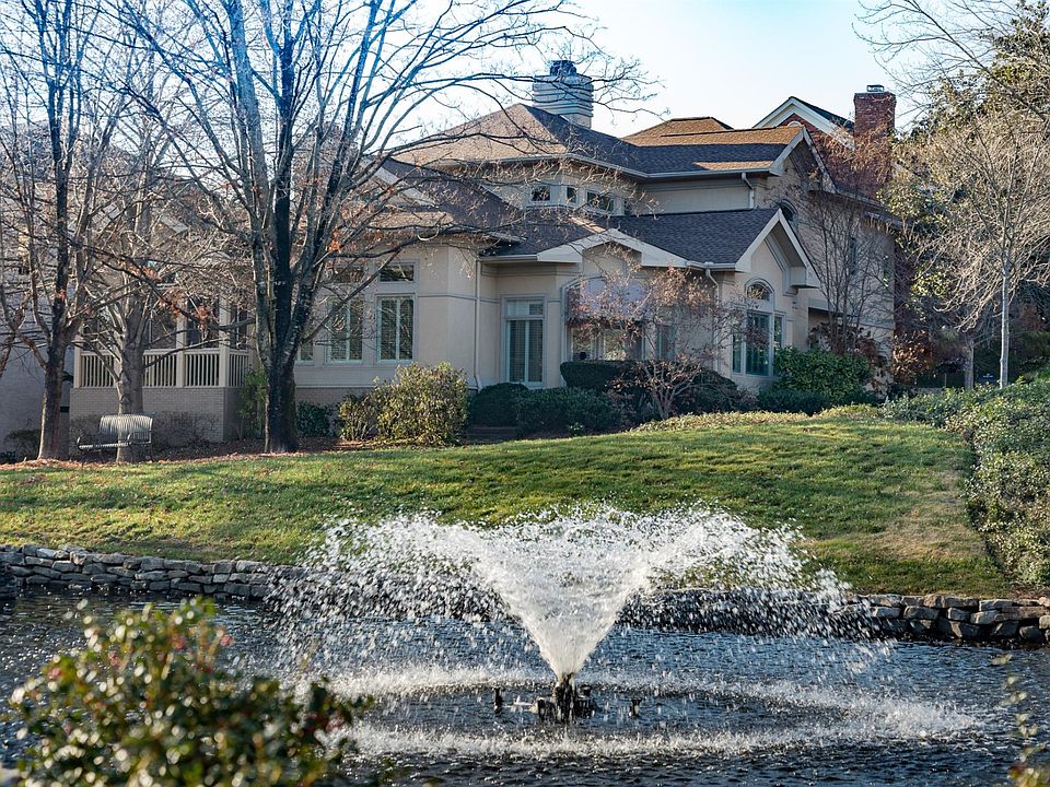 1st image of 29 Bosley Oaks