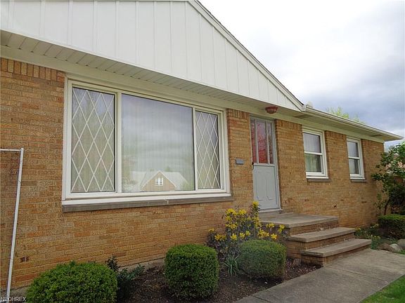 3rd image of 4461 E Frontenac Dr