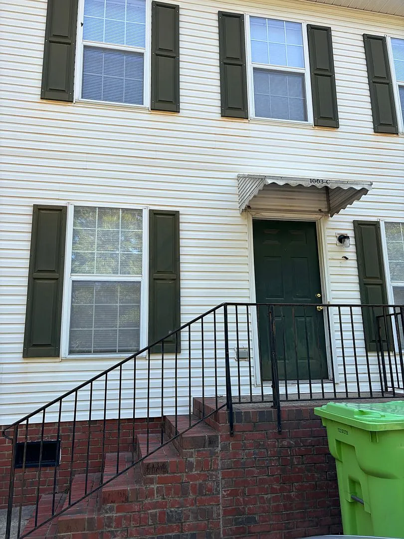 1003Lor — Photo 1
