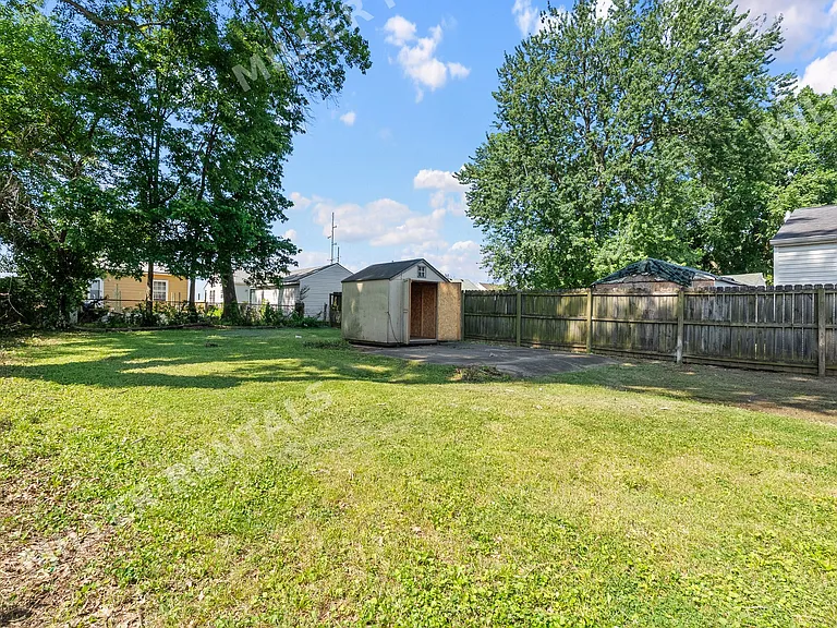 3606 Hudson Ave — Photo 23