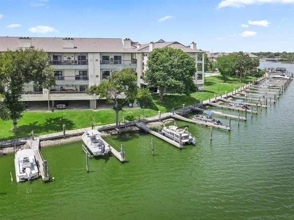 18809 Egret Bay Blvd APT 214, Houston, TX 77058