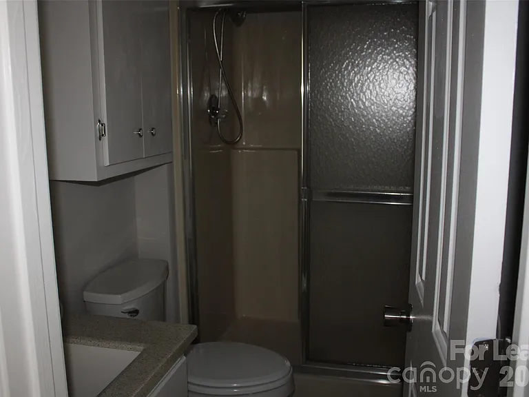 2212 Crosswinds Ct — Photo 14
