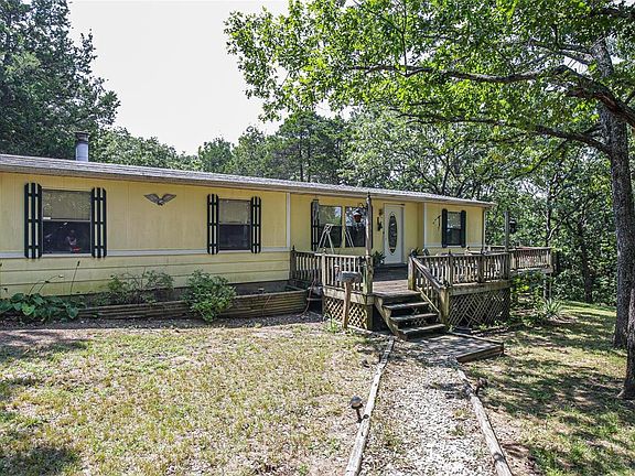 3rd image of 50 Petrie Ln