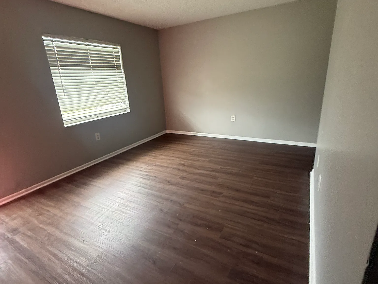 2 bed, 1500 sqft, $1,395 — Photo 2