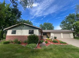 2137 Morningside Ct NE, Saint Cloud, MN 56304