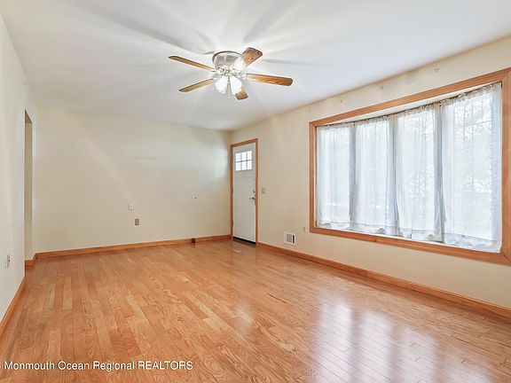 3rd image of 1340 New Brunswick Avenue
