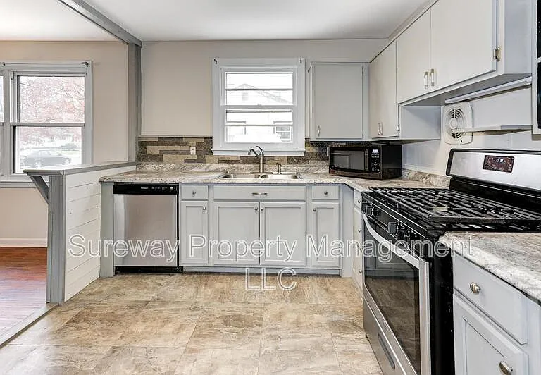 55 Nassau Rd — Photo 13