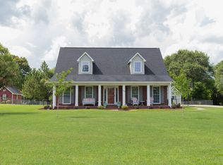 157 Winchester Dr, Leesburg, GA 31763