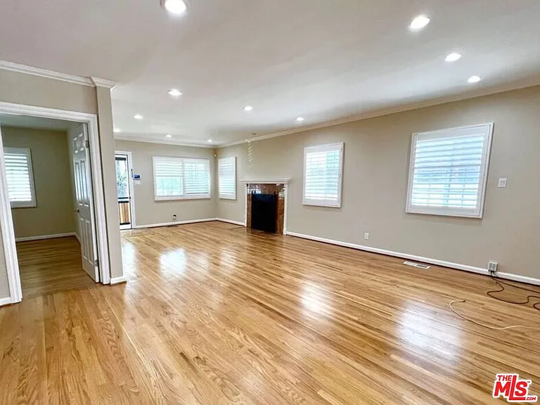 3317 Burritt Way — Photo 11