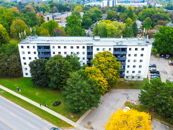 550 Westmount Rd W #603, Kitchener, ON N2M 5G5