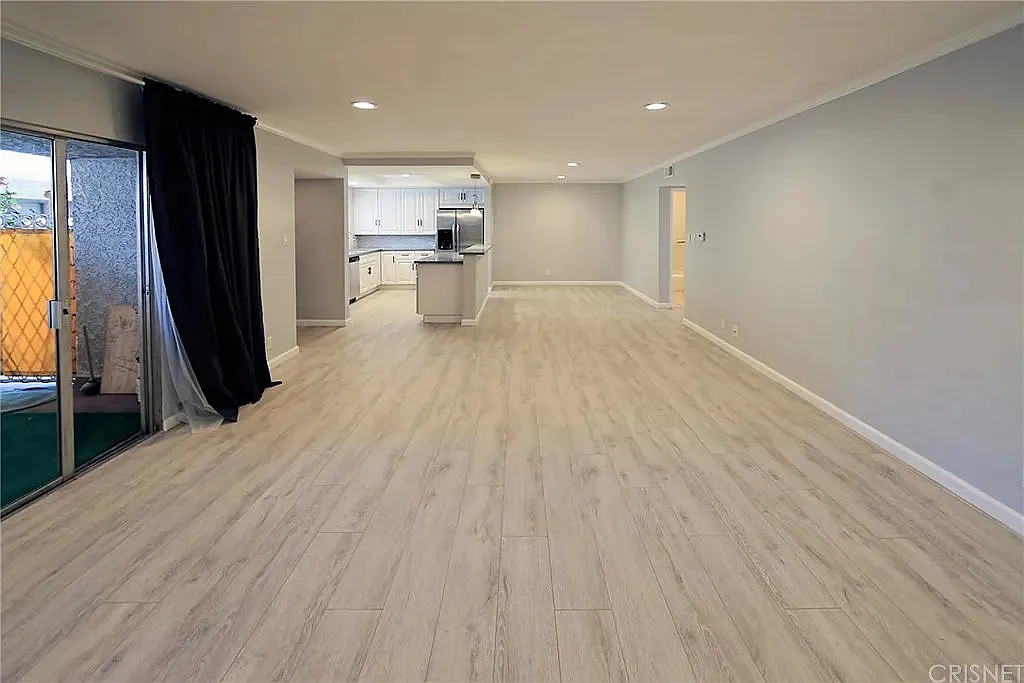 2 bed, 1144 sqft, $3,199 — Photo 4
