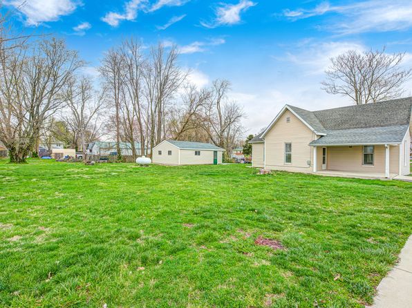 156 Cross St, Clayton, IN 46118