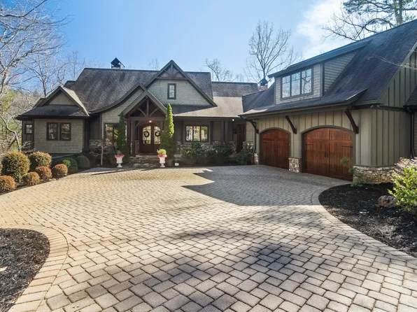 206 Feather Bells Ln, Sunset, SC 29685