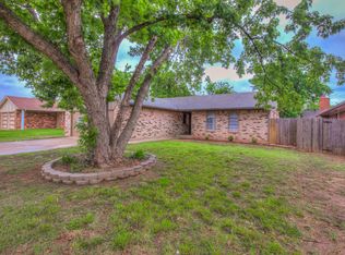 1003 Brookhurst Blvd, Yukon, OK 73099