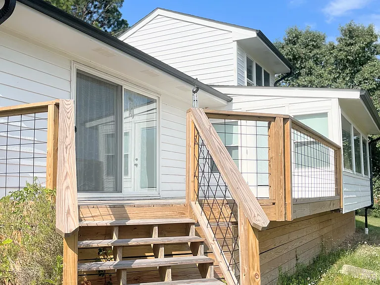 689 Cedar Point — Photo 3