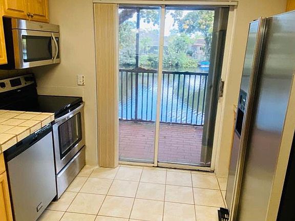 5th image of 226 Wimbledon Lake Dr #226