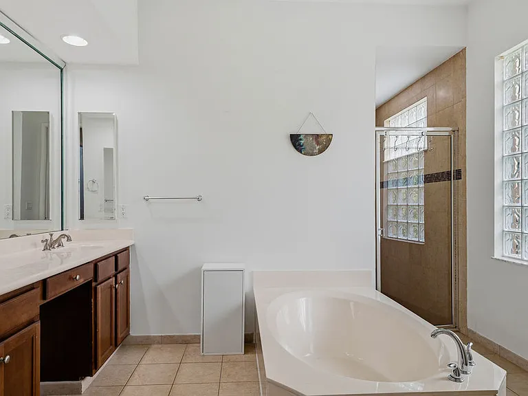 8105 Ferentino Pass — Photo 23