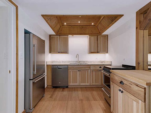 4th image of 5300 Walnut Ave APT 1B
