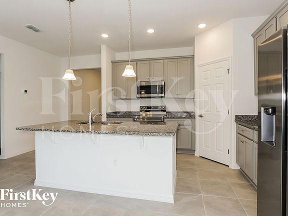 5th image of 430 Reina Way
