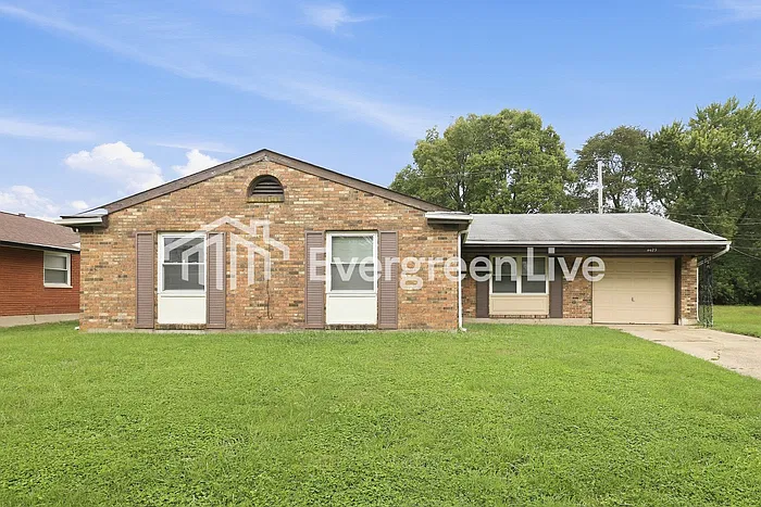 4 bed, 2.0 bath, 1575 sqft, $1,545 — Photo 2