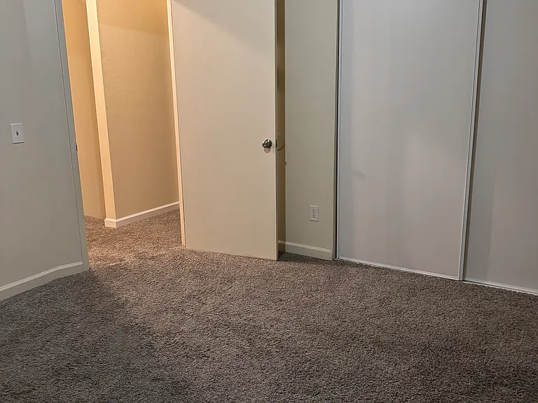 2429 Court St — Photo 11